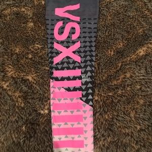VSX Limited Edition leggings 💕